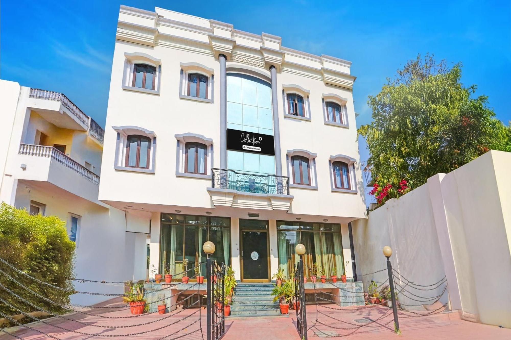 Super Collection O Bani Park Near Collectorate Circle Formerly Anuja Palace Джайпур Екстериор снимка